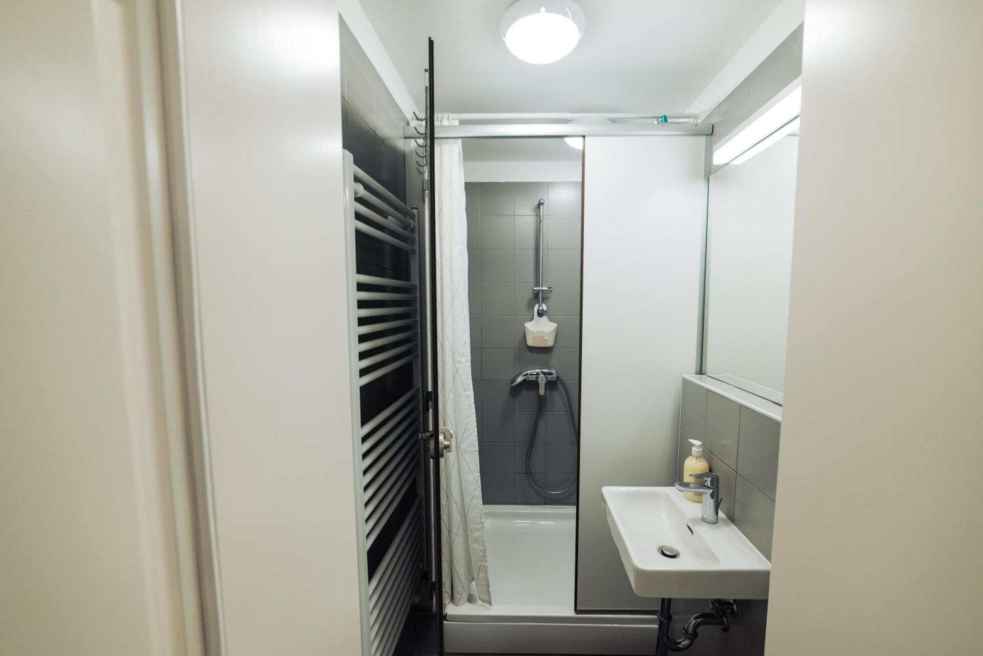 Downtown Zagreb Budget Rooms Экстерьер фото