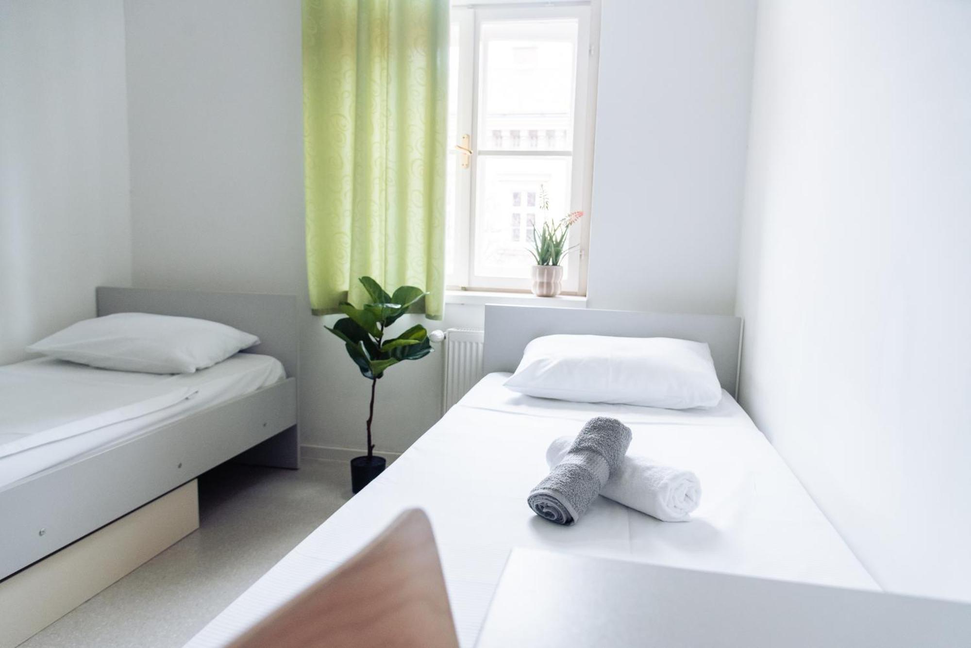 Downtown Zagreb Budget Rooms Экстерьер фото