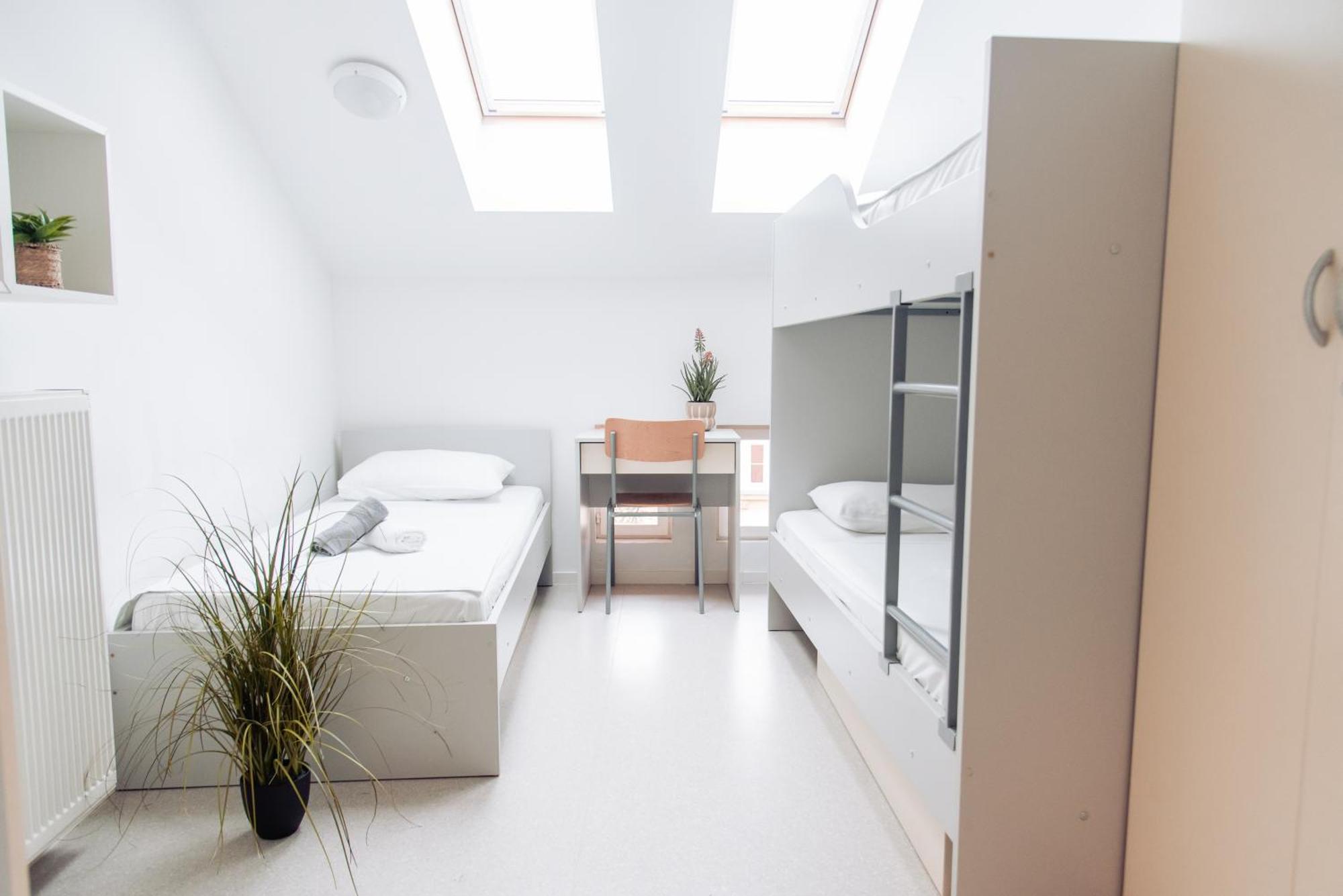 Downtown Zagreb Budget Rooms Экстерьер фото
